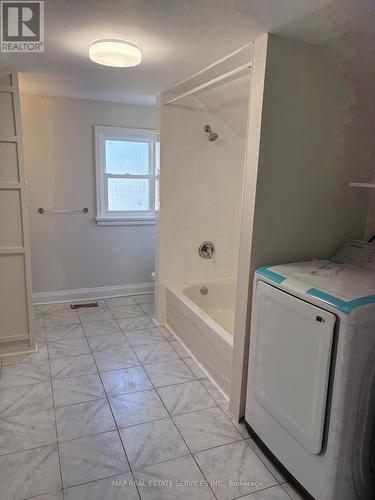 15 Wallace Street, Vaughan, ON - Indoor