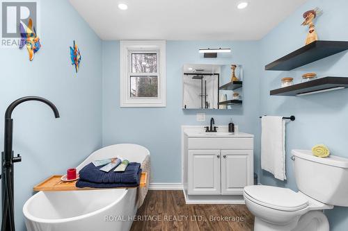 290 South Waseosa Lake Road, Huntsville, ON - Indoor Photo Showing Bathroom