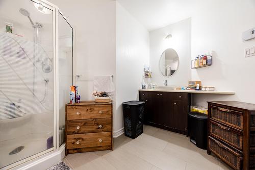 Bathroom - 2-5625 Rue Condor, Brossard, QC - Indoor Photo Showing Bathroom