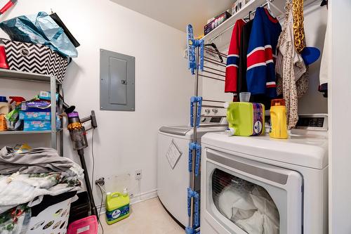 Laundry room - 2-5625 Rue Condor, Brossard, QC - Indoor Photo Showing Laundry Room