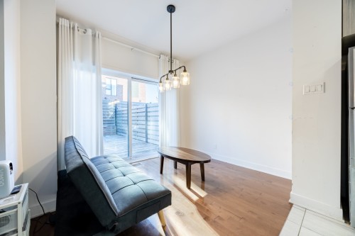 Salon - 1036Z Rue Jacqueline-Sicotte, Montréal (Lasalle), QC 