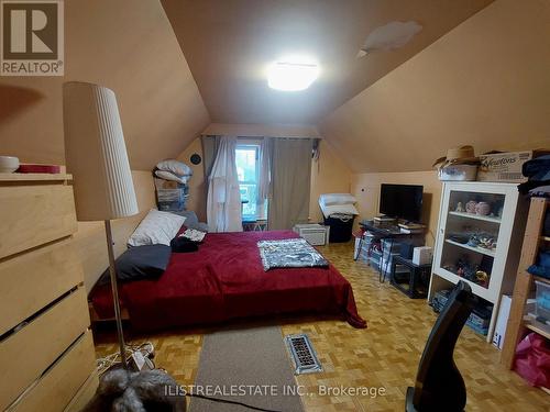 29 Holland Avenue, Toronto, ON - Indoor Photo Showing Bedroom