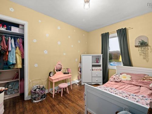 13935 Highway 1, Hants Border, NS 