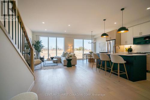 4295 Calhoun Way, London South (South V), ON - Indoor Photo Showing Other Room