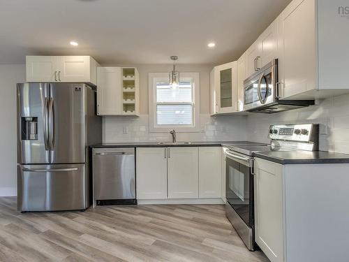 406 Glen Rise Drive, Beaver Bank, NS 