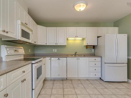 409 114 Regency Park Drive, Halifax, NS 