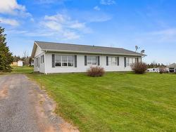 7 BAYVIEW Crescent  Souris West, PE C0A 2B0