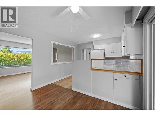 2037 Parker Drive, Merritt, BC - Indoor Photo Showing Kitchen