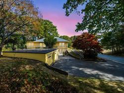 19 Southview Avenue  Kentville, NS B4N 1W3