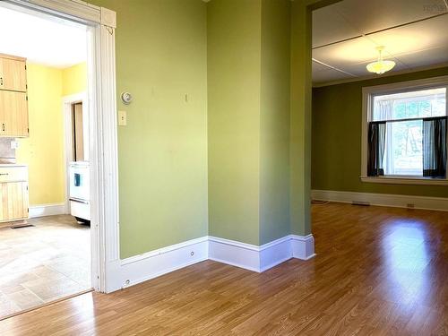 3 Harding Avenue, Amherst, NS 