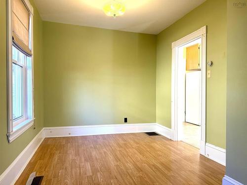 3 Harding Avenue, Amherst, NS 