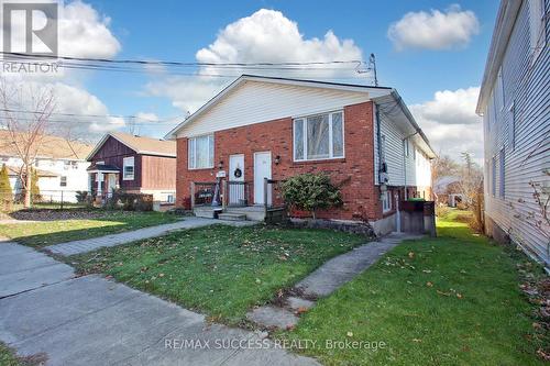 32 & 34 River Street, Thorold, ON - Outdoor