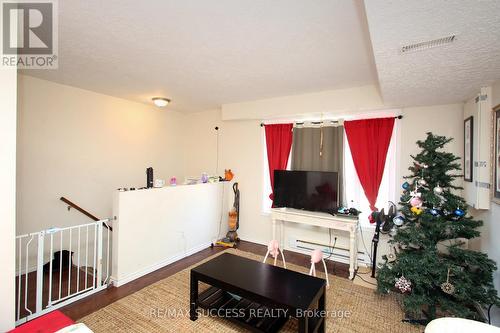 32 & 34 River Street, Thorold, ON - Indoor