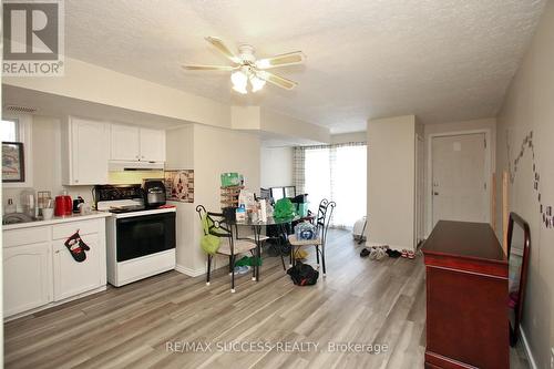32 & 34 River Street, Thorold, ON - Indoor Photo Showing Kitchen