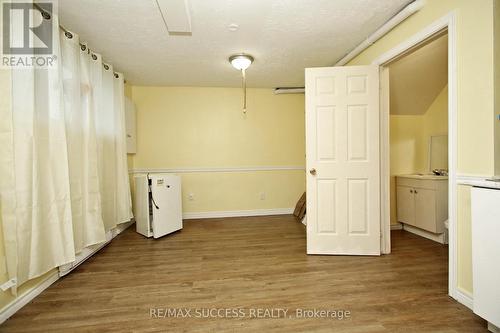32 & 34 River Street, Thorold, ON - Indoor Photo Showing Other Room