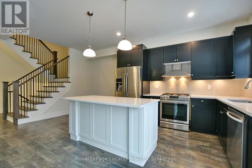 185 Yellow Birch Crescent, Blue Mountains, ON - Indoor Photo Showing Kitchen With Stainless Steel Kitchen With Upgraded Kitchen