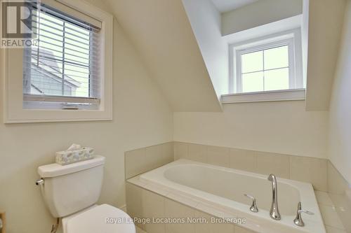 185 Yellow Birch Crescent, Blue Mountains, ON - Indoor Photo Showing Bathroom