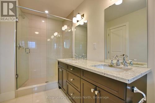 185 Yellow Birch Crescent, Blue Mountains, ON - Indoor Photo Showing Bathroom