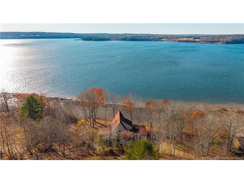 178 Hills Point Rd, Oak Bay, NB 