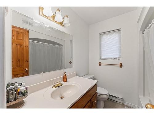 178 Hills Point Rd, Oak Bay, NB 