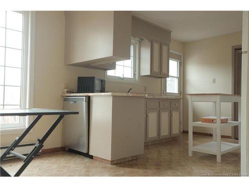 10 Morningside Dr, Moncton, NB 