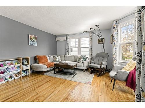 24 Grandview Ave, Moncton, NB 