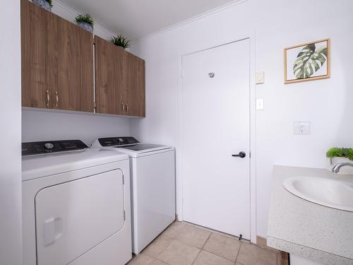 Salle de bains - 351A  - 351D Rue Du Bord-De-L'Eau, Sorel-Tracy, QC - Indoor Photo Showing Laundry Room