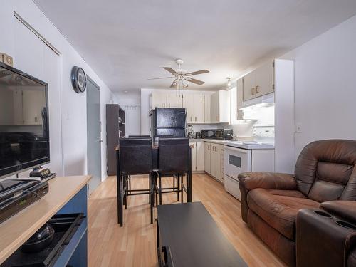 Vue d'ensemble - 351A  - 351D Rue Du Bord-De-L'Eau, Sorel-Tracy, QC - Indoor Photo Showing Kitchen