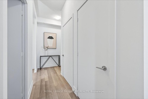 Lph06-9471 Yonge Street, Richmond Hill, ON - Indoor Photo Showing Other Room