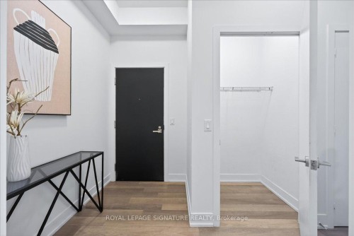 Lph06-9471 Yonge Street, Richmond Hill, ON - Indoor Photo Showing Other Room