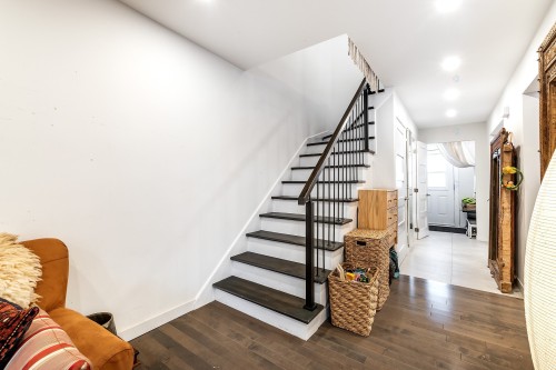 Staircase - 4734 Rue Lake, Dollard-Des-Ormeaux, QC 