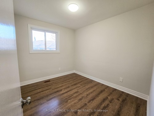 2 Windover Drive, Toronto, ON - Indoor Photo Showing Other Room