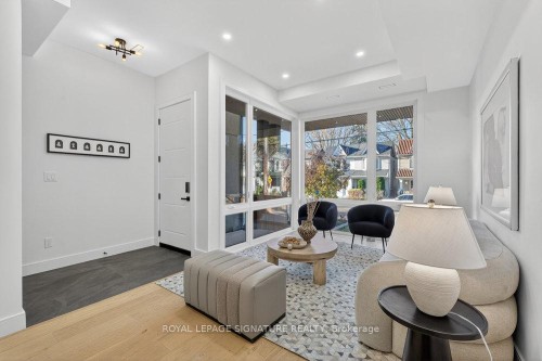 241 Cedarvale Avenue, Toronto, ON - Indoor