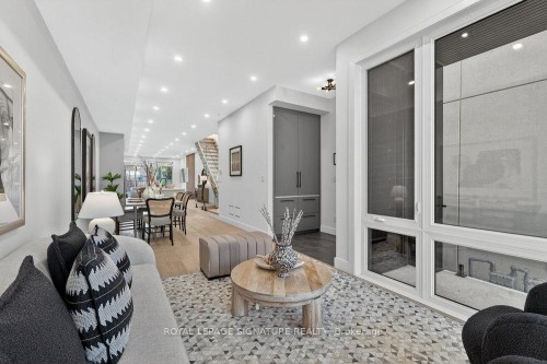241 Cedarvale Avenue, Toronto, ON - Indoor Photo Showing Living Room
