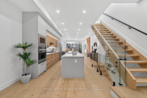 241 Cedarvale Avenue, Toronto, ON - Indoor Photo Showing Other Room