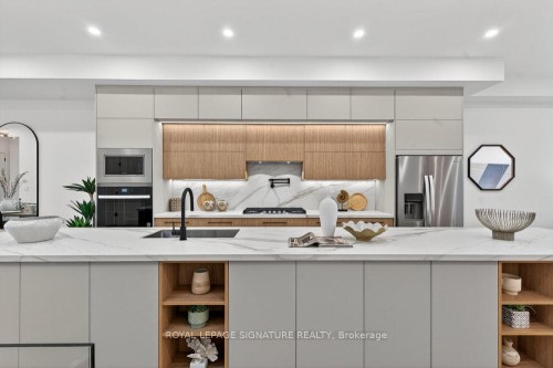 241 Cedarvale Avenue, Toronto, ON - Indoor Photo Showing Kitchen With Upgraded Kitchen