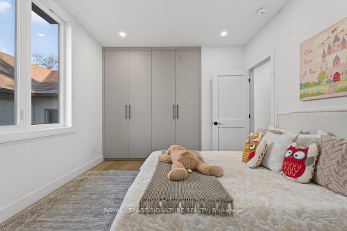 241 Cedarvale Avenue, Toronto, ON - Indoor Photo Showing Bedroom