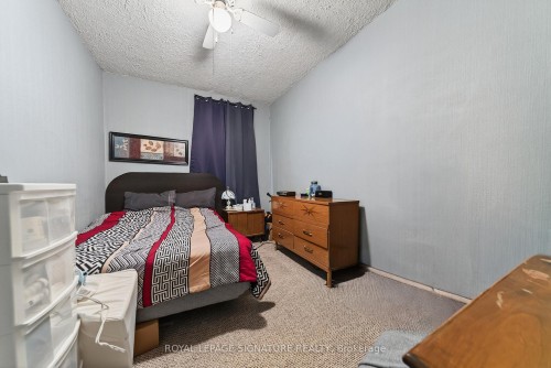 36 Cheever Street, Hamilton, ON - Indoor Photo Showing Bedroom
