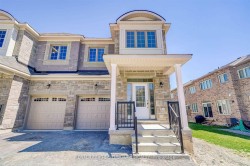 5 Frederick Taylor Way  East Gwillimbury, ON L0G 1M0