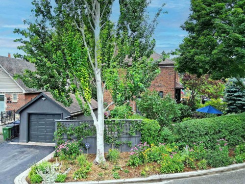 92 Alder Crescent, Toronto, ON 