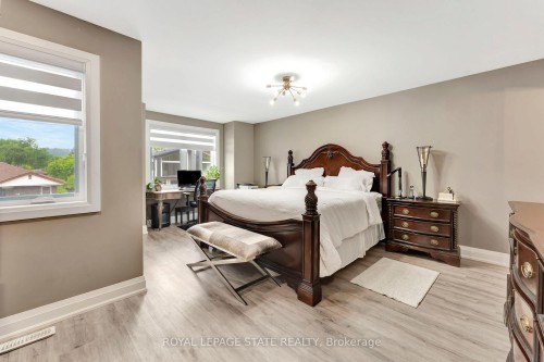 74 Melbourne Street, Hamilton, ON 