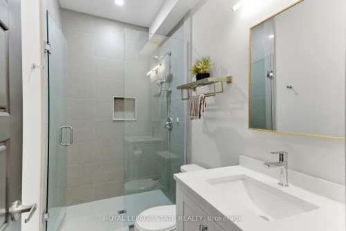 74 Melbourne Street, Hamilton, ON 