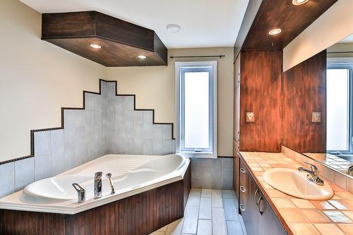 Salle de bains - 392 Rue Rocheleau, Québec (Beauport), QC - Indoor Photo Showing Bathroom