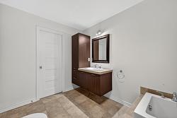 Ensuite bathroom - 