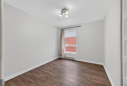 Bedroom - 8-4148 Mtée St-Hubert, Longueuil (Saint-Hubert), QC - Indoor Photo Showing Other Room