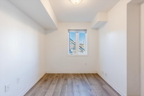 12-4620 Guildwood Way, Mississauga, ON - Indoor Photo Showing Other Room