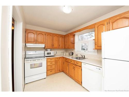 48 Coronation Dr, Moncton, NB 