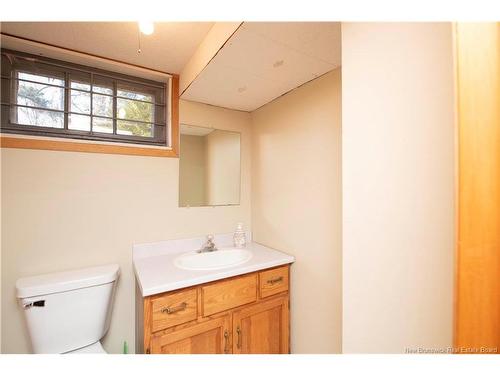 48 Coronation Dr, Moncton, NB 