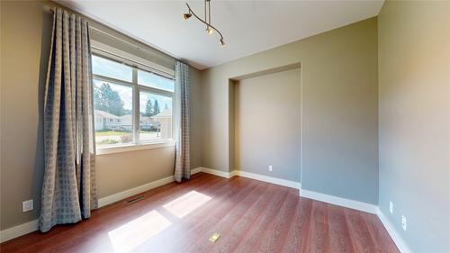 1631 Mt. Pyramid Crescent, Cranbrook, BC - Indoor Photo Showing Other Room