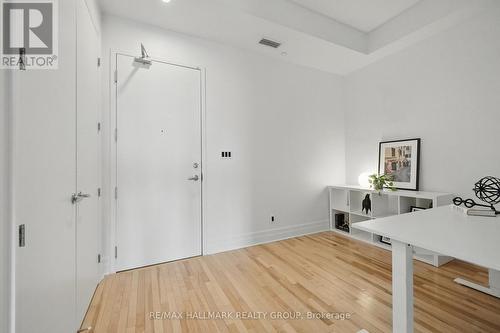 Ph7 - 808 Bronson Avenue, Ottawa, ON - Indoor